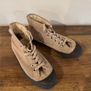 Novesta Women’s Brown Canvas Sneakers